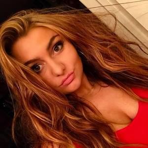 Meet your Posher, Brooke